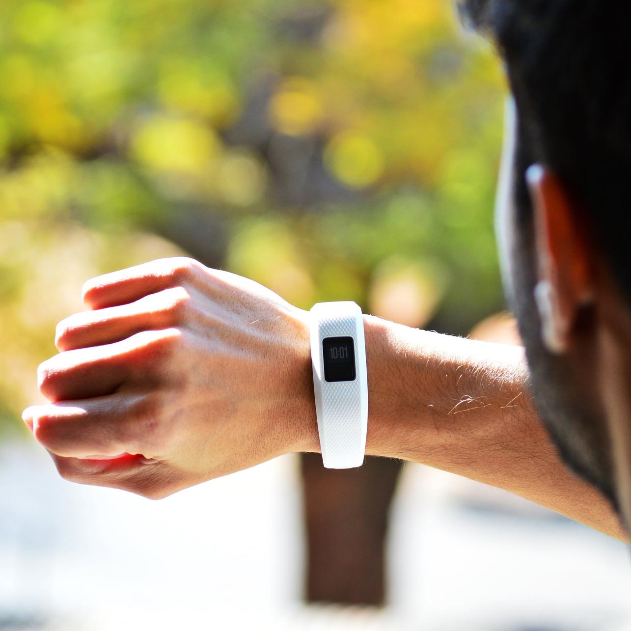 What Are Some of the Latest Trends in Fitness Apps and Activity Trackers?